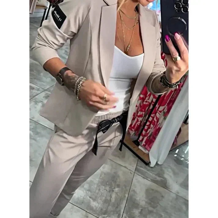 AlvaStockholm™ | Måttsytt Set med Mjuk Blazer och Lätta Joggingbyxor
