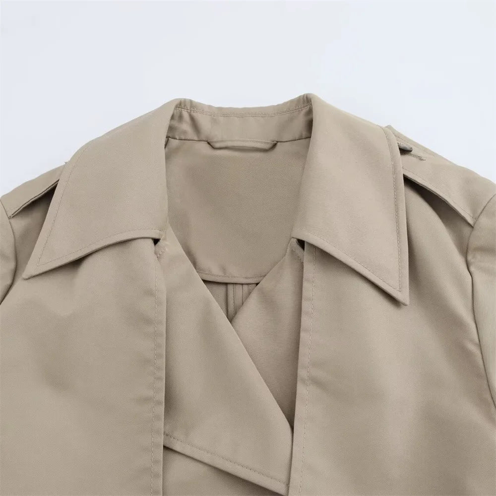 Livia™ | Charlotte
