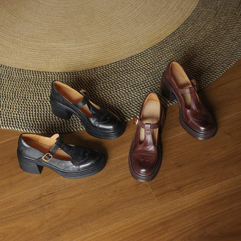 Elvana Chunky Pumps
