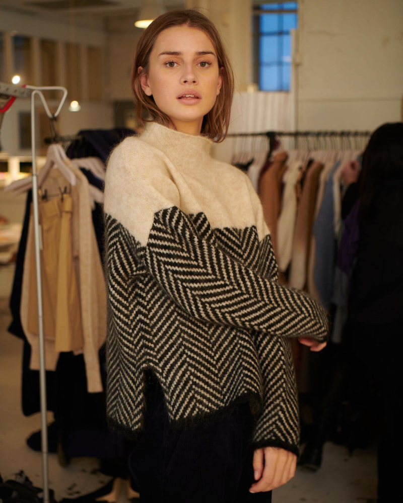 AlvaStockholm™ | Turtleneck tröja